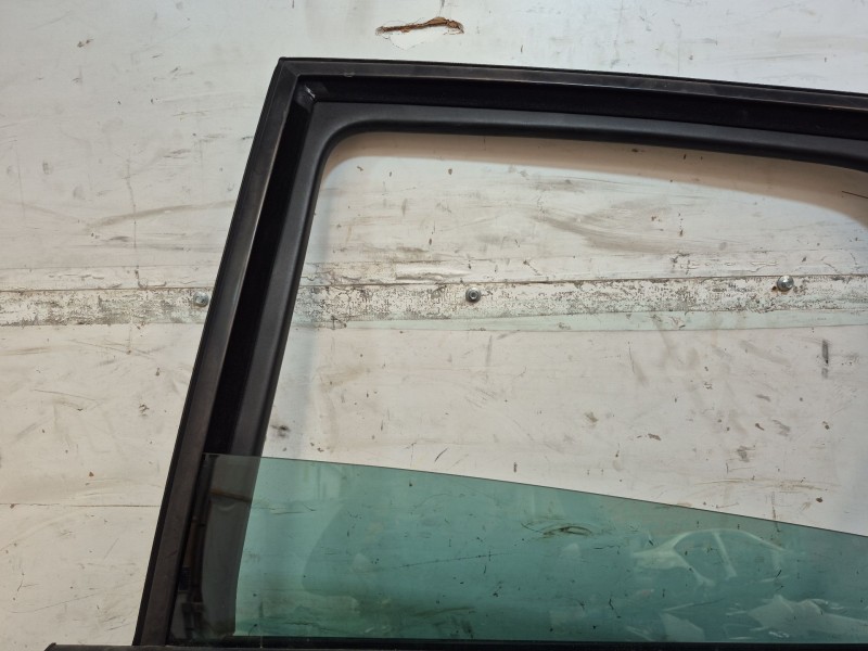 Recambio de puerta trasera izquierda para renault grand scénic ii (jm0/1_) 1.9 dci (jm14) referencia OEM IAM   