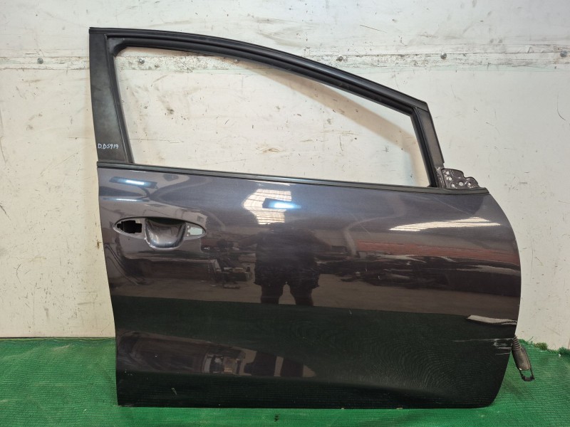 Recambio de puerta delantera derecha para kia cee´d (jd) 1.4 crdi 90 referencia OEM IAM   