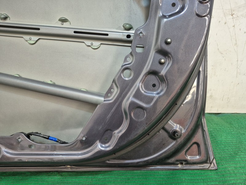 Recambio de puerta delantera derecha para kia cee´d (jd) 1.4 crdi 90 referencia OEM IAM   