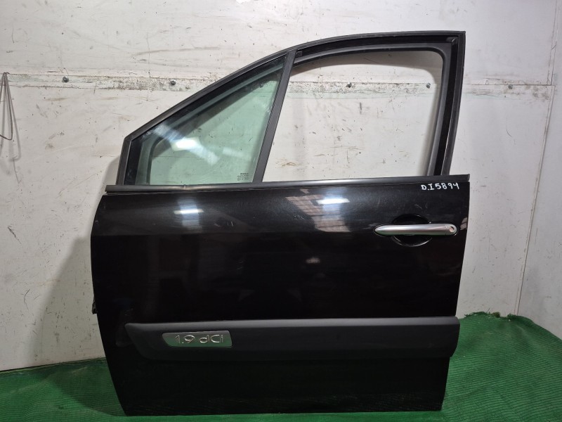 Recambio de puerta delantera izquierda para renault grand scénic ii (jm0/1_) 1.9 dci (jm14) referencia OEM IAM   