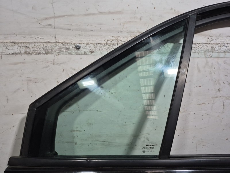 Recambio de puerta delantera izquierda para renault grand scénic ii (jm0/1_) 1.9 dci (jm14) referencia OEM IAM   