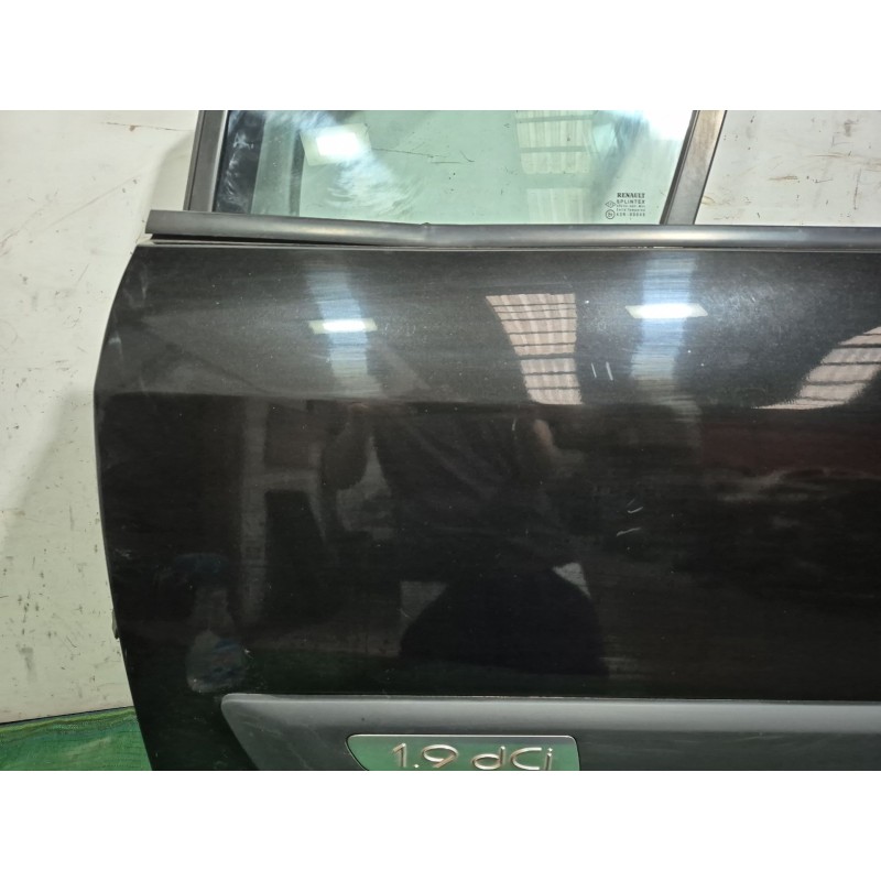Recambio de puerta delantera izquierda para renault grand scénic ii (jm0/1_) 1.9 dci (jm14) referencia OEM IAM   