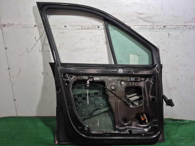 Recambio de puerta delantera izquierda para renault grand scénic ii (jm0/1_) 1.9 dci (jm14) referencia OEM IAM   