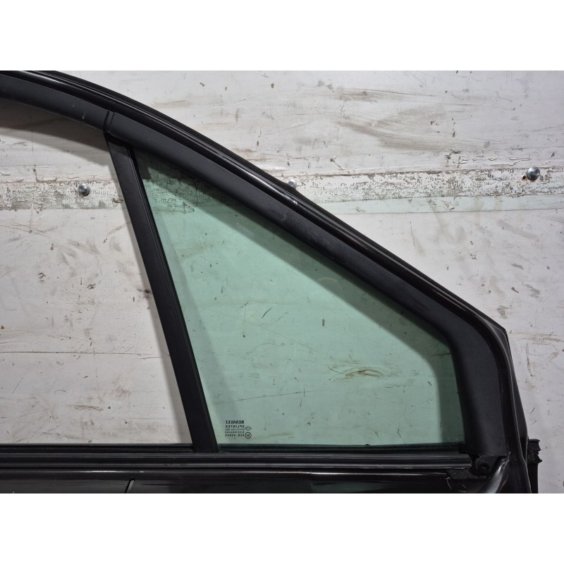 Recambio de puerta delantera izquierda para renault grand scénic ii (jm0/1_) 1.9 dci (jm14) referencia OEM IAM   