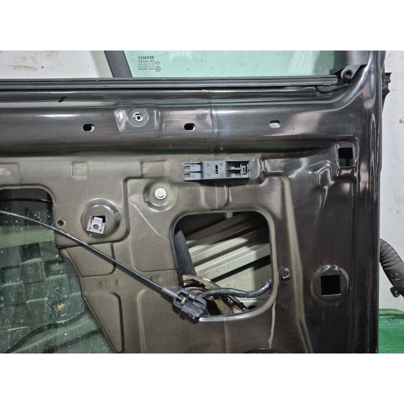 Recambio de puerta delantera izquierda para renault grand scénic ii (jm0/1_) 1.9 dci (jm14) referencia OEM IAM   