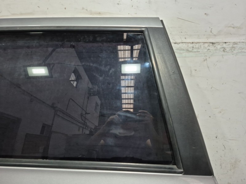 Recambio de puerta trasera derecha para peugeot 307 (3a/c) 1.4 referencia OEM IAM    Recambio de puerta trasera derecha para peugeot 307 (3a/c) 1.4 referencia OEM IAM