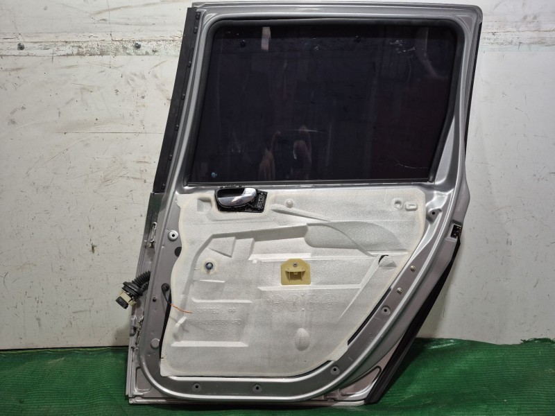 Recambio de puerta trasera derecha para peugeot 307 (3a/c) 1.4 referencia OEM IAM    Recambio de puerta trasera derecha para peugeot 307 (3a/c) 1.4 referencia OEM IAM