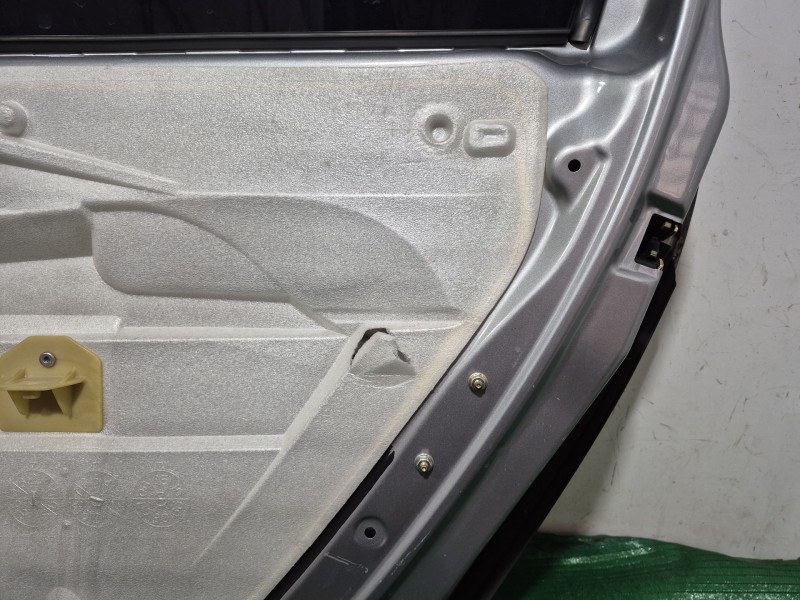 Recambio de puerta trasera derecha para peugeot 307 (3a/c) 1.4 referencia OEM IAM    Recambio de puerta trasera derecha para peugeot 307 (3a/c) 1.4 referencia OEM IAM