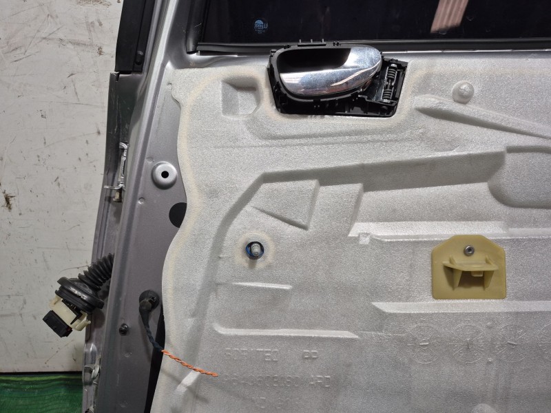Recambio de puerta trasera derecha para peugeot 307 (3a/c) 1.4 referencia OEM IAM    Recambio de puerta trasera derecha para peugeot 307 (3a/c) 1.4 referencia OEM IAM