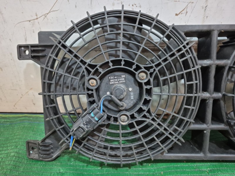 Recambio de electroventilador para ssangyong rodius i 2.7 xdi referencia OEM IAM   