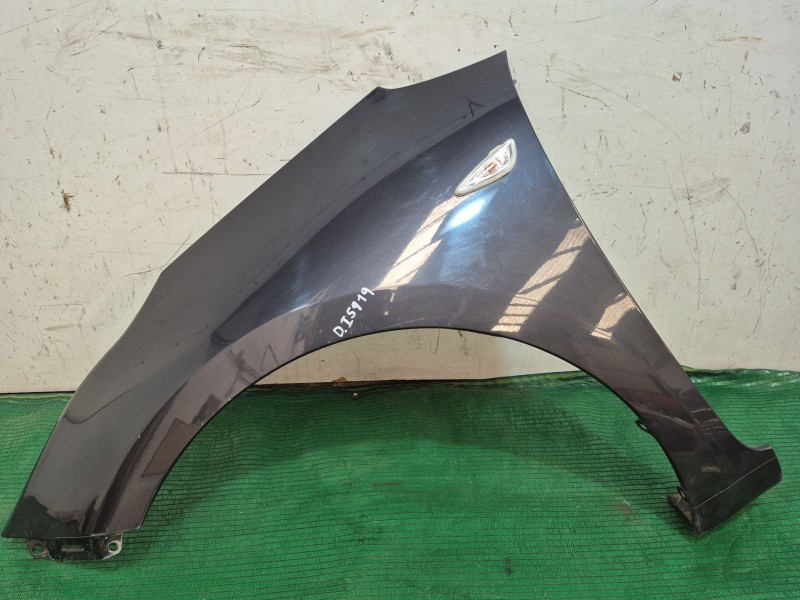 Recambio de aleta delantera izquierda para kia cee´d (jd) 1.4 crdi 90 referencia OEM IAM   