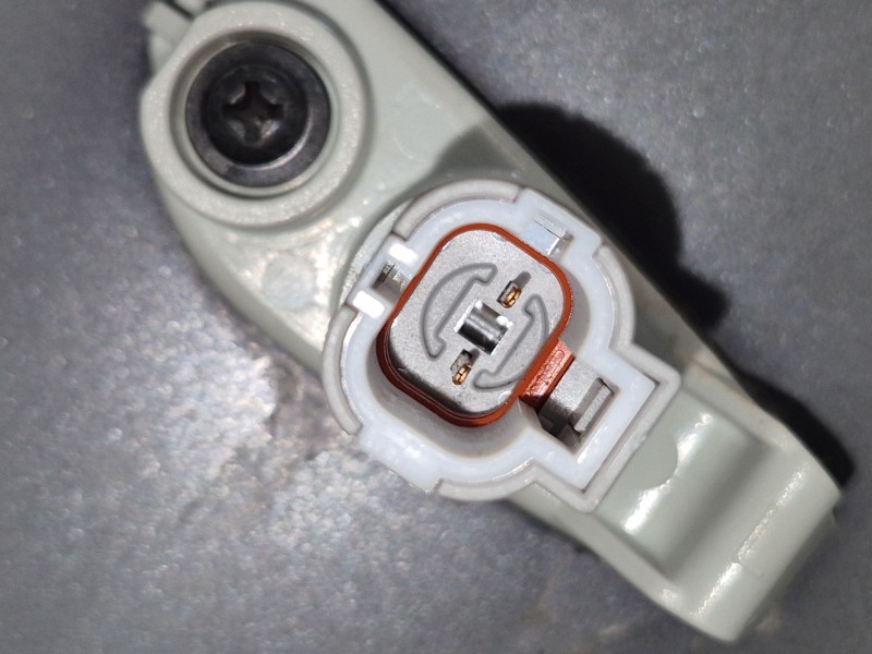 Recambio de aleta delantera izquierda para kia cee´d (jd) 1.4 crdi 90 referencia OEM IAM   