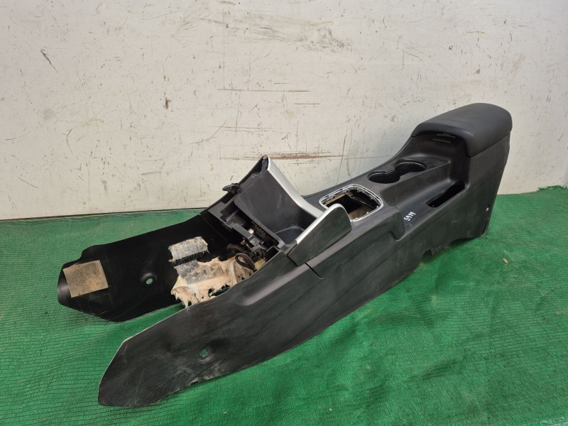 Recambio de consola central trasera para kia cee´d (jd) 1.4 crdi 90 referencia OEM IAM   