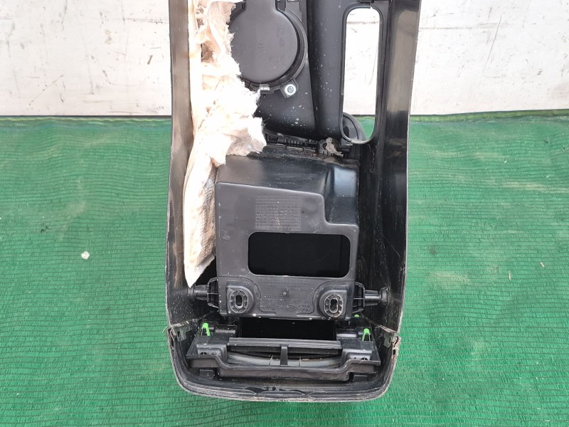 Recambio de consola central trasera para kia cee´d (jd) 1.4 crdi 90 referencia OEM IAM   