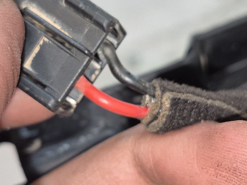 Recambio de consola central trasera para kia cee´d (jd) 1.4 crdi 90 referencia OEM IAM   