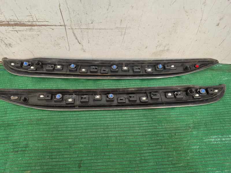 Recambio de molduras traseras para peugeot 2008 i (cu_) 1.6 hdi referencia OEM IAM   