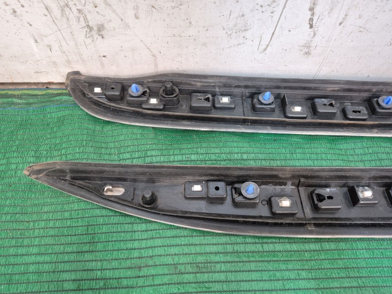 Recambio de molduras traseras para peugeot 2008 i (cu_) 1.6 hdi referencia OEM IAM   