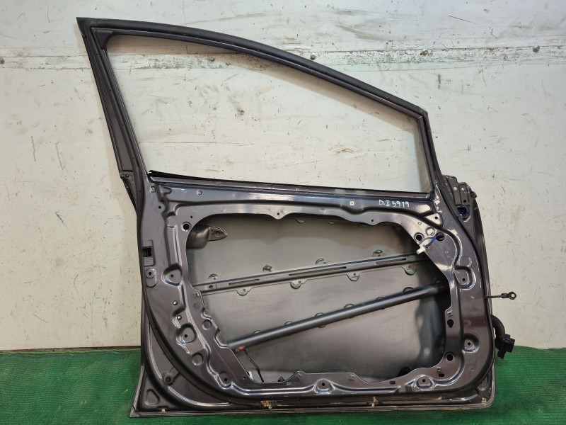 Recambio de puerta delantera izquierda para kia cee´d (jd) 1.4 crdi 90 referencia OEM IAM   