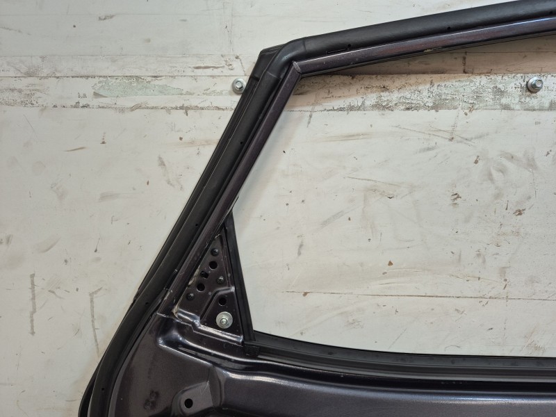 Recambio de puerta trasera izquierda para kia cee´d (jd) 1.4 crdi 90 referencia OEM IAM   