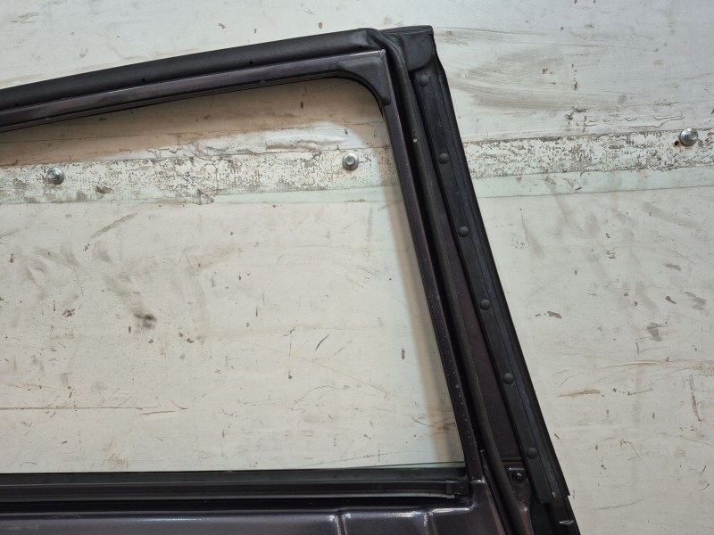 Recambio de puerta trasera izquierda para kia cee´d (jd) 1.4 crdi 90 referencia OEM IAM   