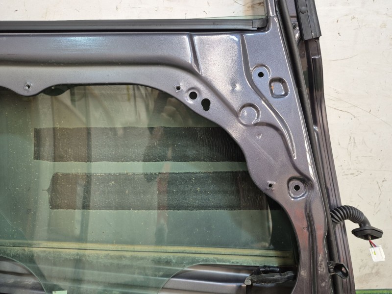 Recambio de puerta trasera izquierda para kia cee´d (jd) 1.4 crdi 90 referencia OEM IAM   