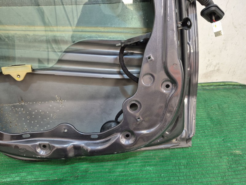 Recambio de puerta trasera izquierda para kia cee´d (jd) 1.4 crdi 90 referencia OEM IAM   