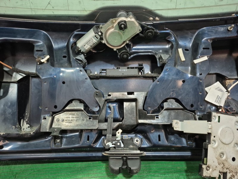 Recambio de porton trasero para audi a3 (8p) 1.9 tdi ambiente referencia OEM IAM    Recambio de porton trasero para audi a3 (8p) 1.9 tdi ambiente referencia OEM IAM