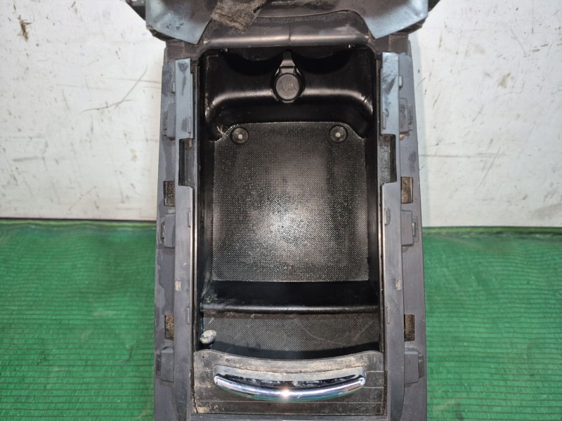 Recambio de consola central trasera para peugeot 5008 (0u_, 0e_) 1.6 bluehdi 120 referencia OEM IAM   