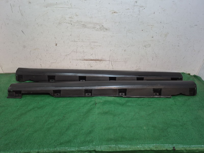 Recambio de faldon lateral para ford focus iii 1.0 ecoboost referencia OEM IAM   