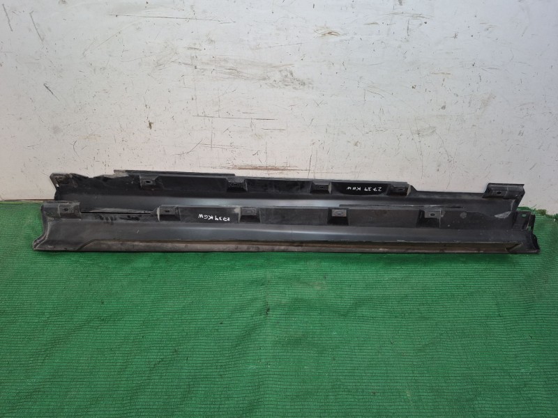 Recambio de faldon lateral para ford focus iii 1.0 ecoboost referencia OEM IAM   