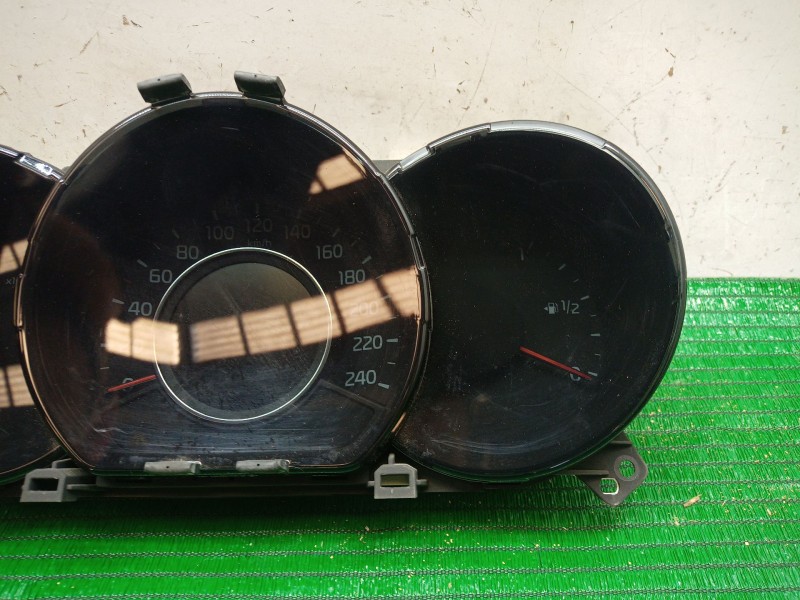 Recambio de cuadro instrumentos para kia cee´d (jd) 1.4 crdi 90 referencia OEM IAM   
