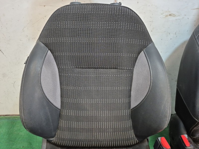 Recambio de asientos delanteros para peugeot 2008 i (cu_) 1.6 hdi referencia OEM IAM   