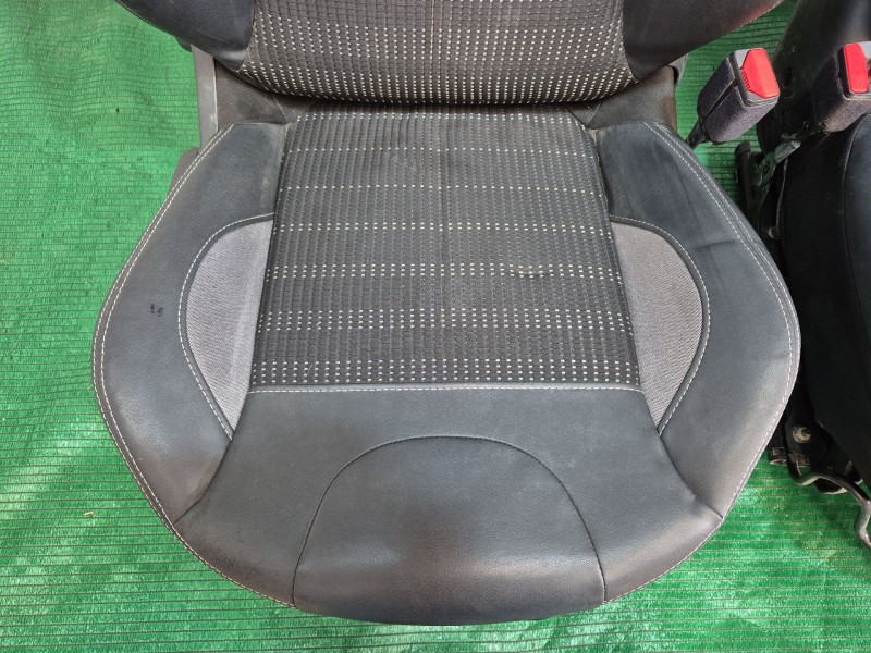 Recambio de asientos delanteros para peugeot 2008 i (cu_) 1.6 hdi referencia OEM IAM   