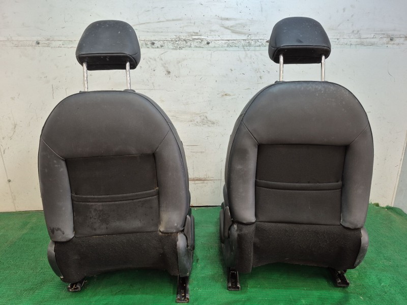 Recambio de asientos delanteros para peugeot 2008 i (cu_) 1.6 hdi referencia OEM IAM   