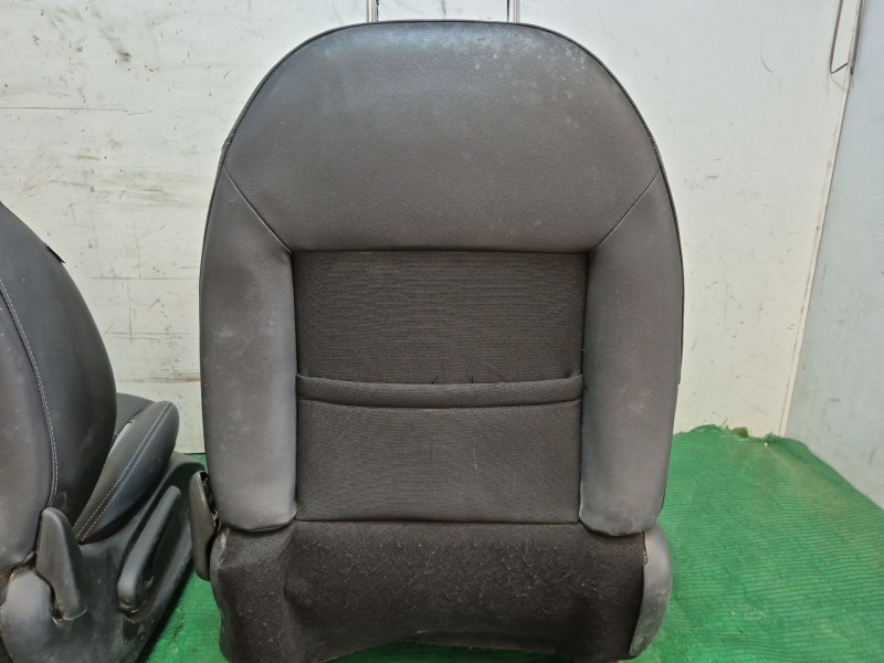 Recambio de asientos delanteros para peugeot 2008 i (cu_) 1.6 hdi referencia OEM IAM   