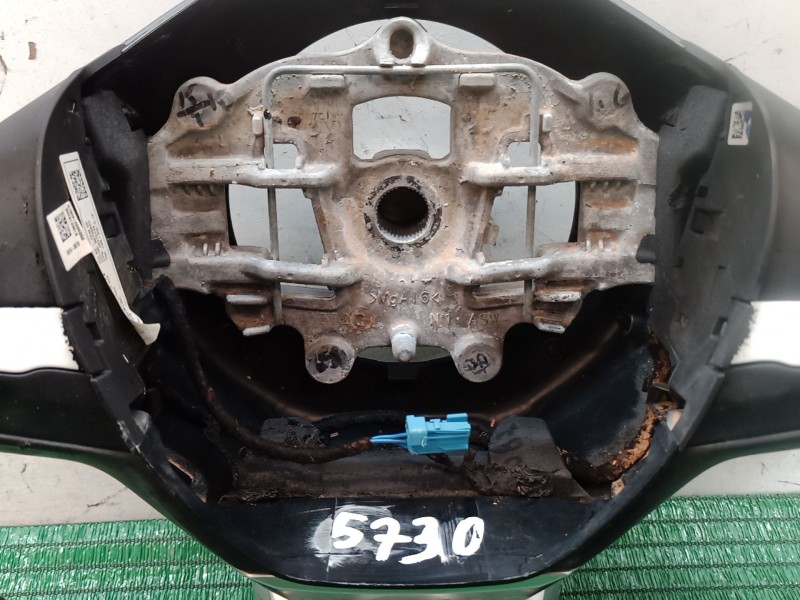 Recambio de volante para peugeot 2008 i (cu_) 1.6 hdi referencia OEM IAM 86758803 86758803 86758803