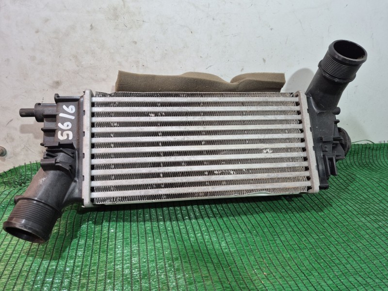 Recambio de intercooler para ford fiesta vii (hj, hf) 1.0 ecoboost referencia OEM IAM L1BG6D624AB L1BG6D624AB L1BG6D624AB