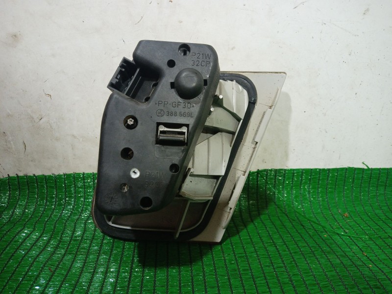 Recambio de piloto trasero derecho para bmw 3 (e46) 320 d referencia OEM IAM   