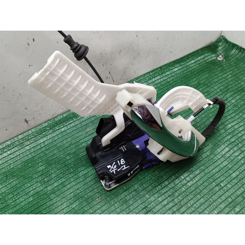 Recambio de cerradura puerta trasera izquierda para kia carens iv 1.7 crdi referencia OEM IAM 81410A4030 81410A4030 81410A4030