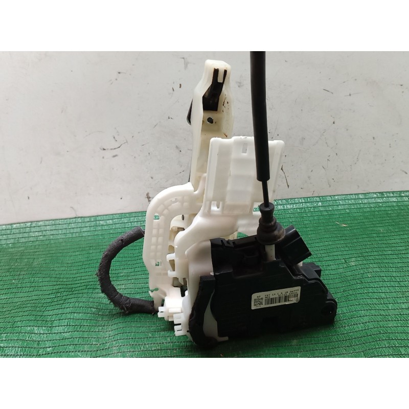 Recambio de cerradura puerta delantera izquierda para kia carens iv 1.7 crdi referencia OEM IAM   