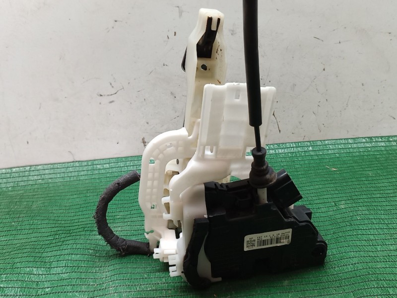 Recambio de cerradura puerta delantera izquierda para kia carens iv 1.7 crdi referencia OEM IAM   