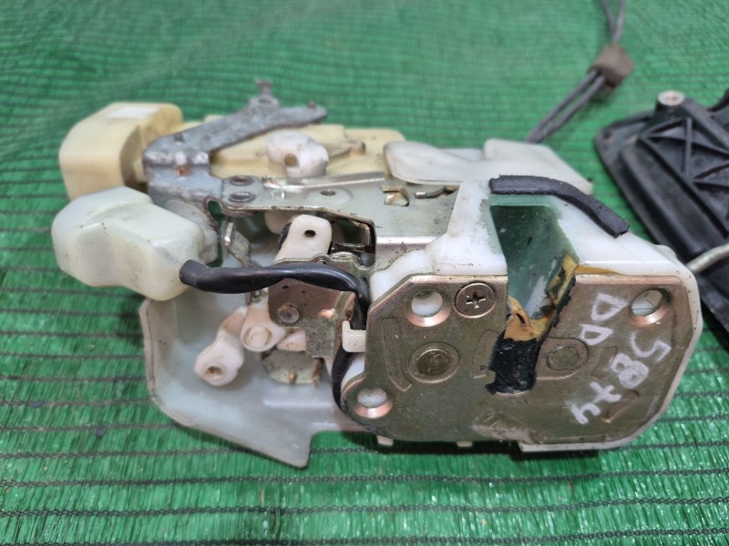 Recambio de cerradura puerta delantera derecha para lexus gs (_s16_) 300 (jzs160_) referencia OEM IAM   