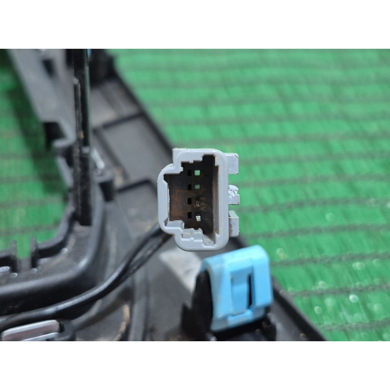 Recambio de guarnecidos palanca cambio para renault arkana i (lcm_, ldn_) 1.3 tce 140 (ldn0) referencia OEM IAM   