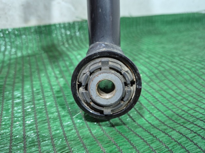 Recambio de tirante trasero derecho para mazda 3 (bm, bn) 2.0 referencia OEM IAM K1442 K1442 K1442