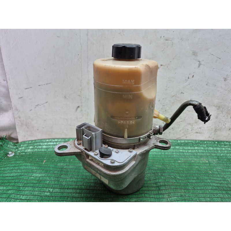 Recambio de bomba direccion para ford kuga ii (dm2) 2.0 tdci referencia OEM IAM 4M513K514DC 4M513K514DC 4M513K514DC