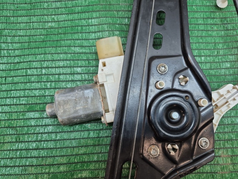 Recambio de elevalunas delantero izquierdo para bmw 3 (e90) 318 i referencia OEM IAM   