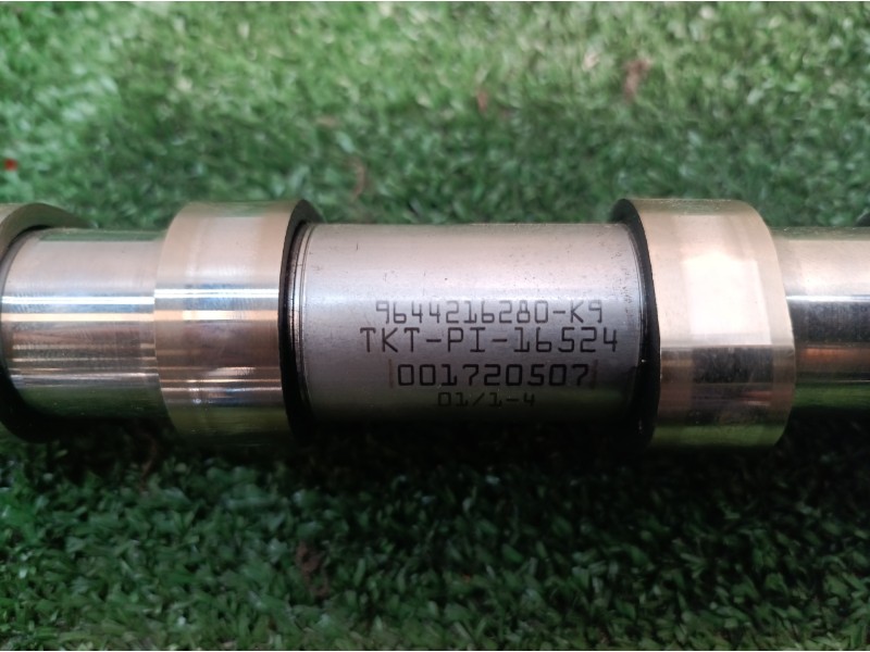 Recambio de arbol de levas para peugeot 407 sw referencia OEM IAM 9654973580 9654973580 9654973580