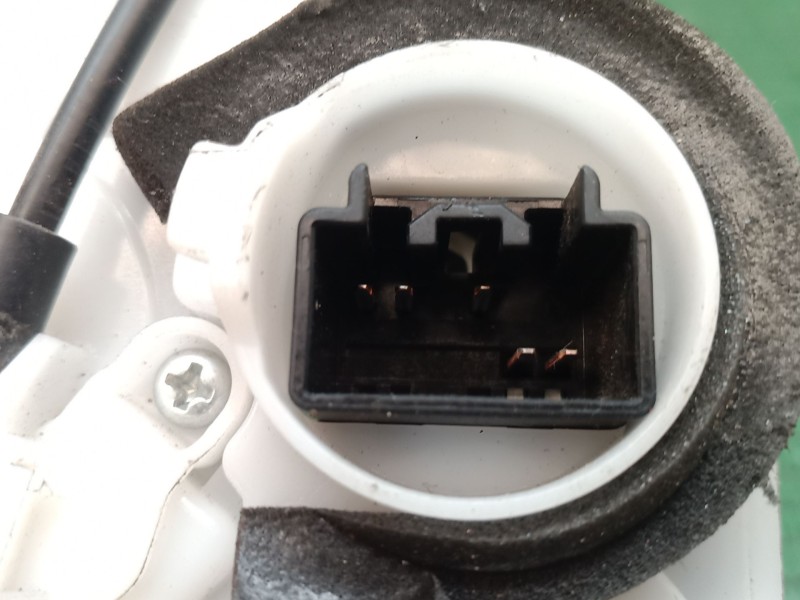 Recambio de cerradura puerta trasera derecha para mazda 6 sedán (gh) 2.0 mzr (ghefp) referencia OEM IAM   