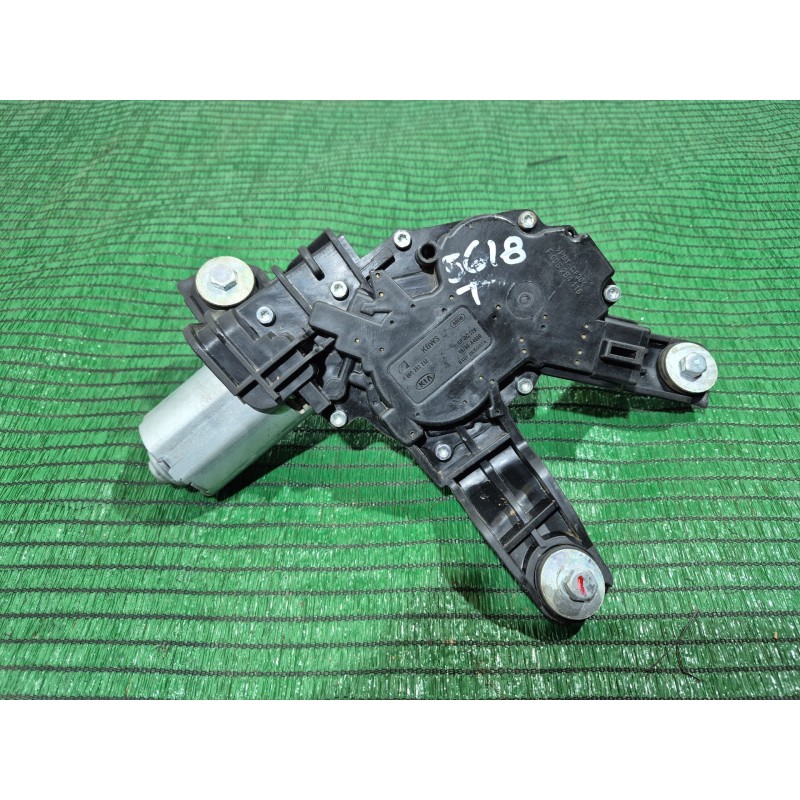 Recambio de motor limpia trasero para kia carens iv 1.7 crdi referencia OEM IAM   