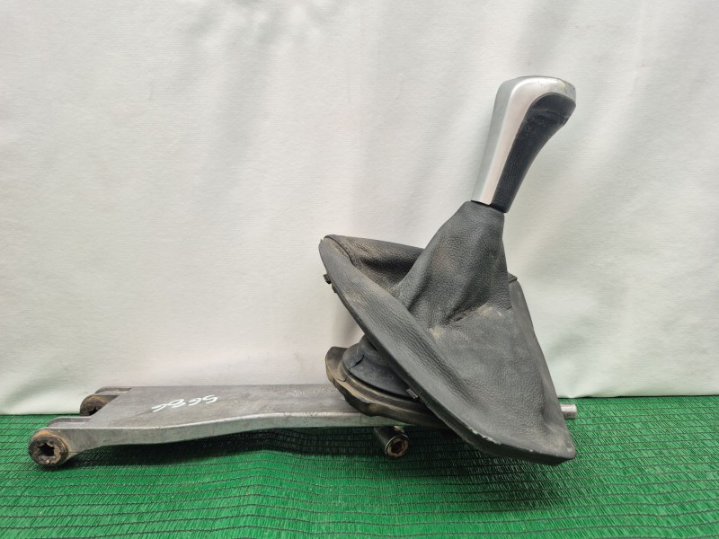 Recambio de palanca cambio para bmw 3 (e90) 318 i referencia OEM IAM   